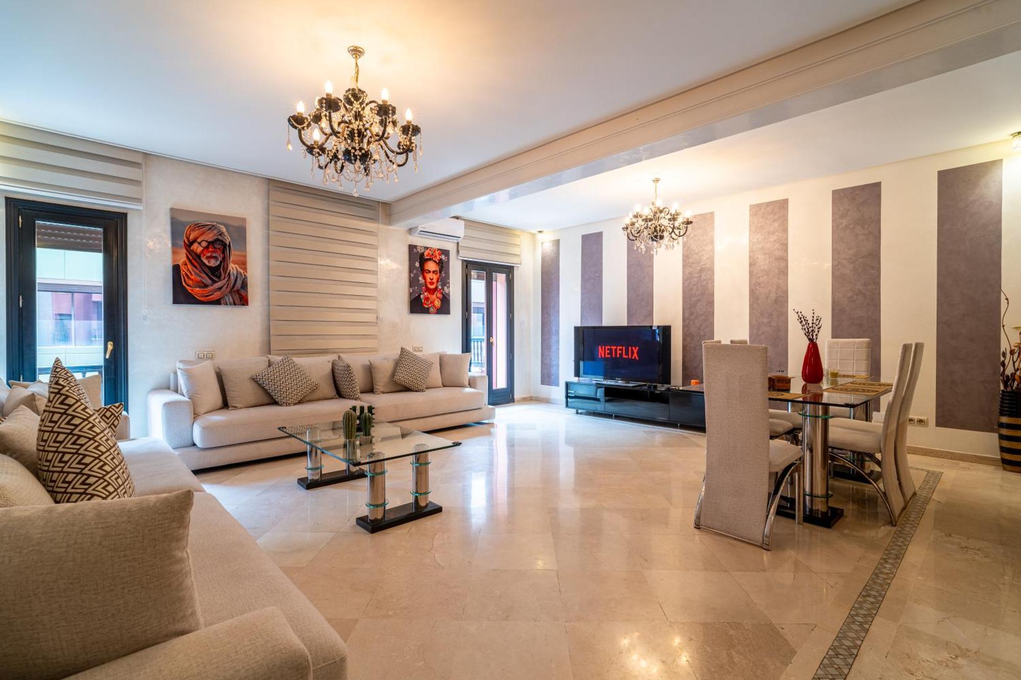 Standing Gueliz Plaza مراكش